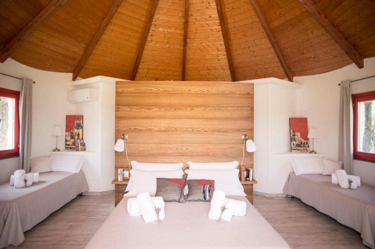 Is Cheas Wine Farm Boutique Hotel San Vero Milis Eksteriør billede