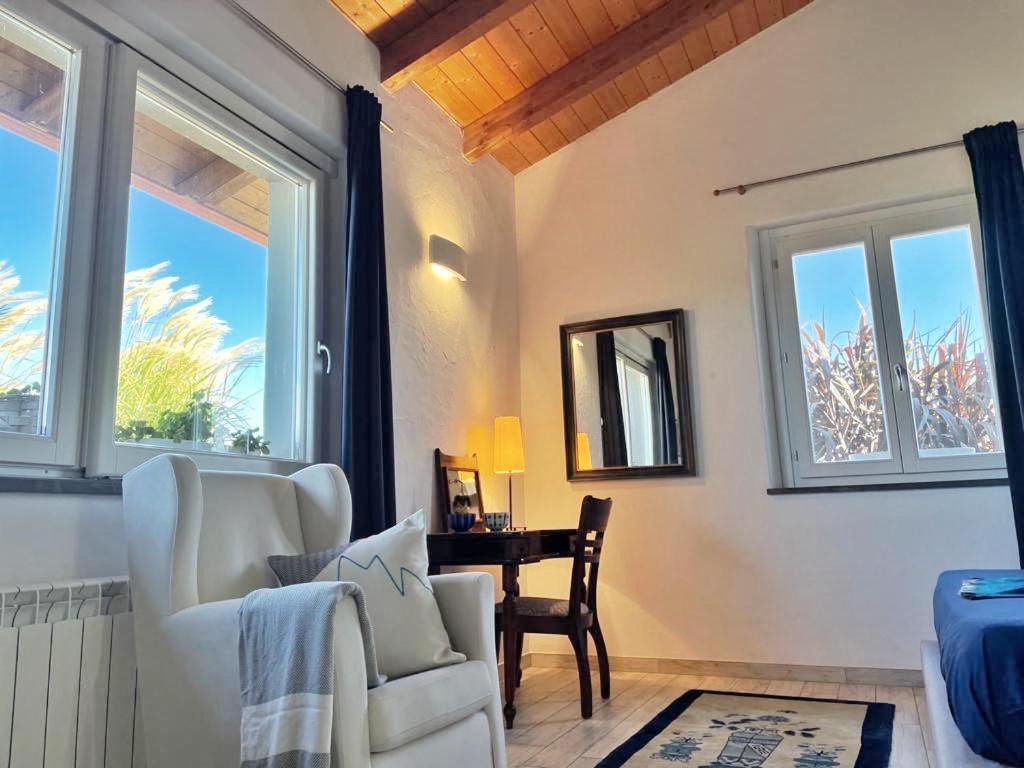 Is Cheas Wine Farm Boutique Hotel San Vero Milis Eksteriør billede