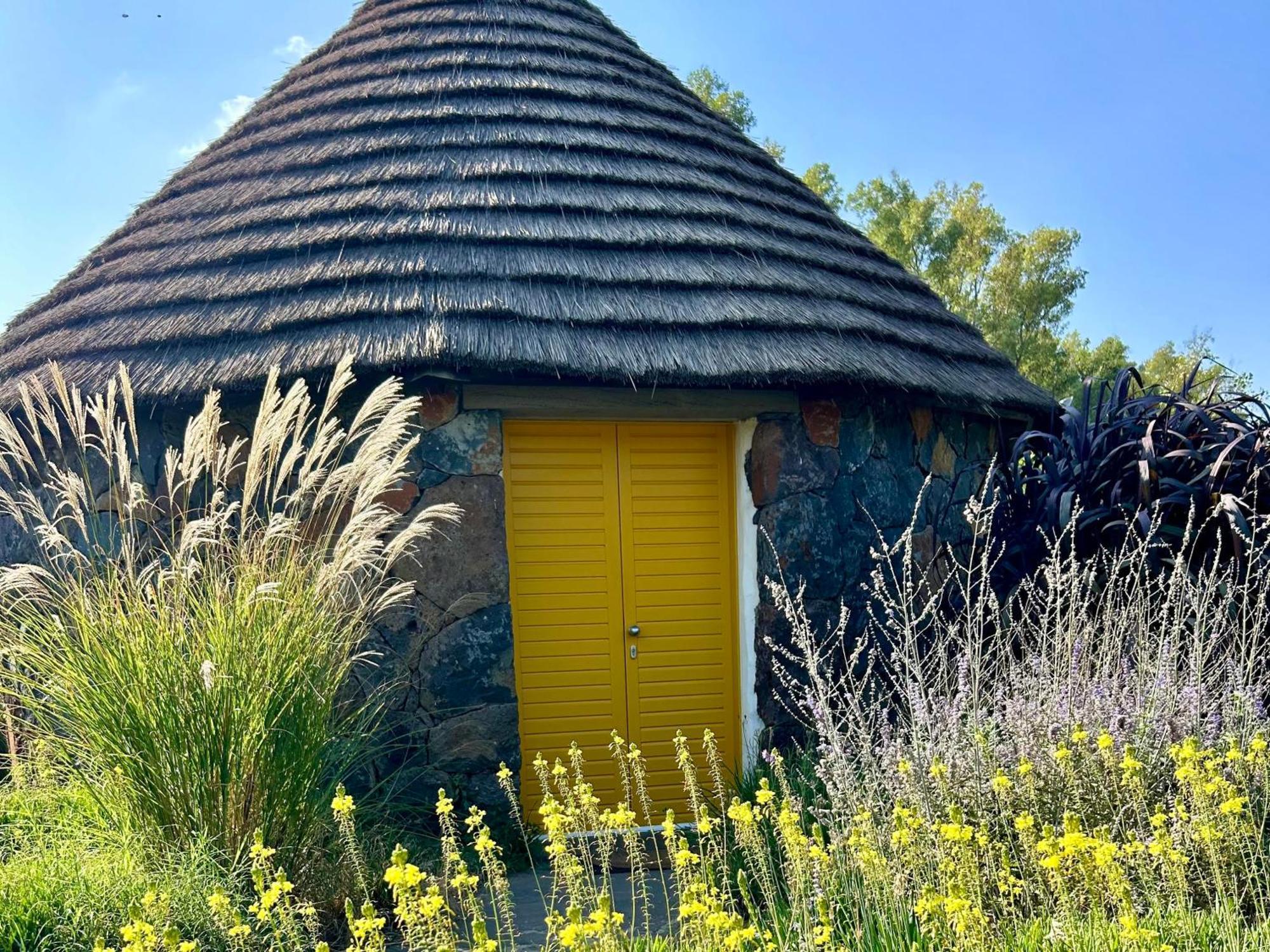 Is Cheas Wine Farm Boutique Hotel San Vero Milis Eksteriør billede